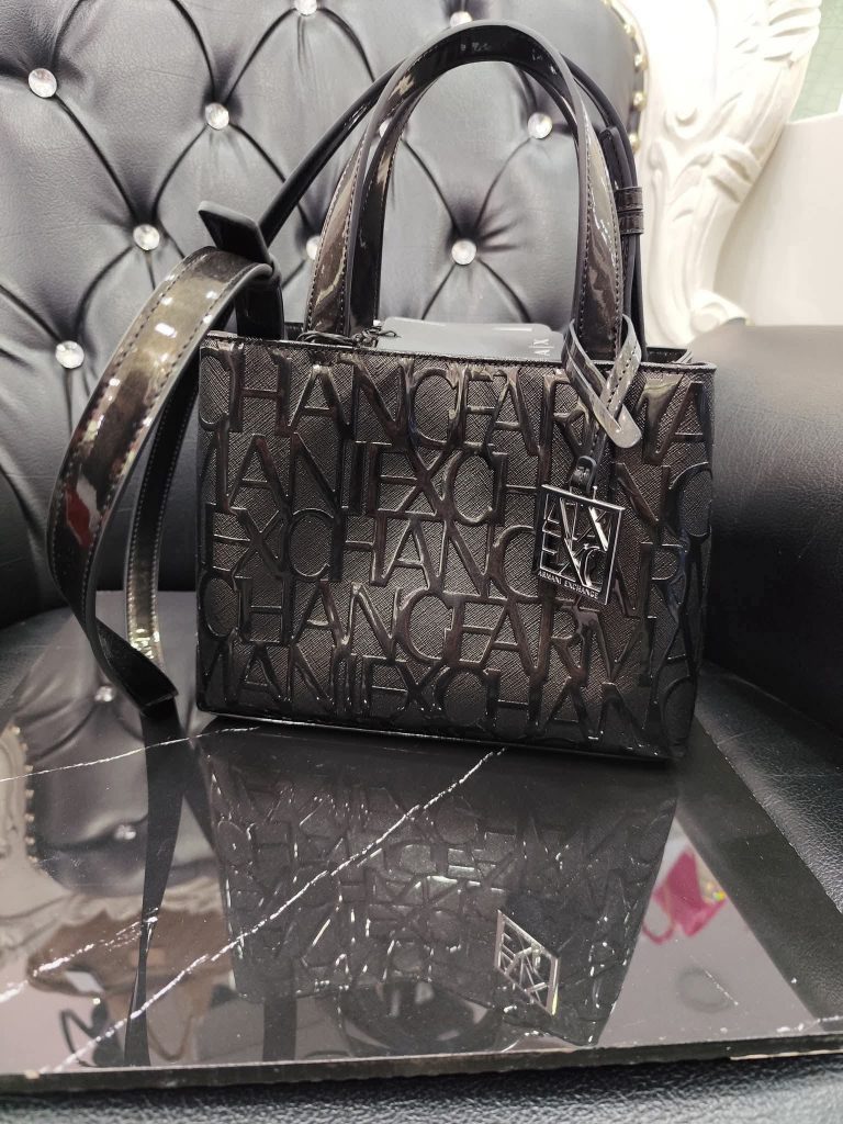 armani 7